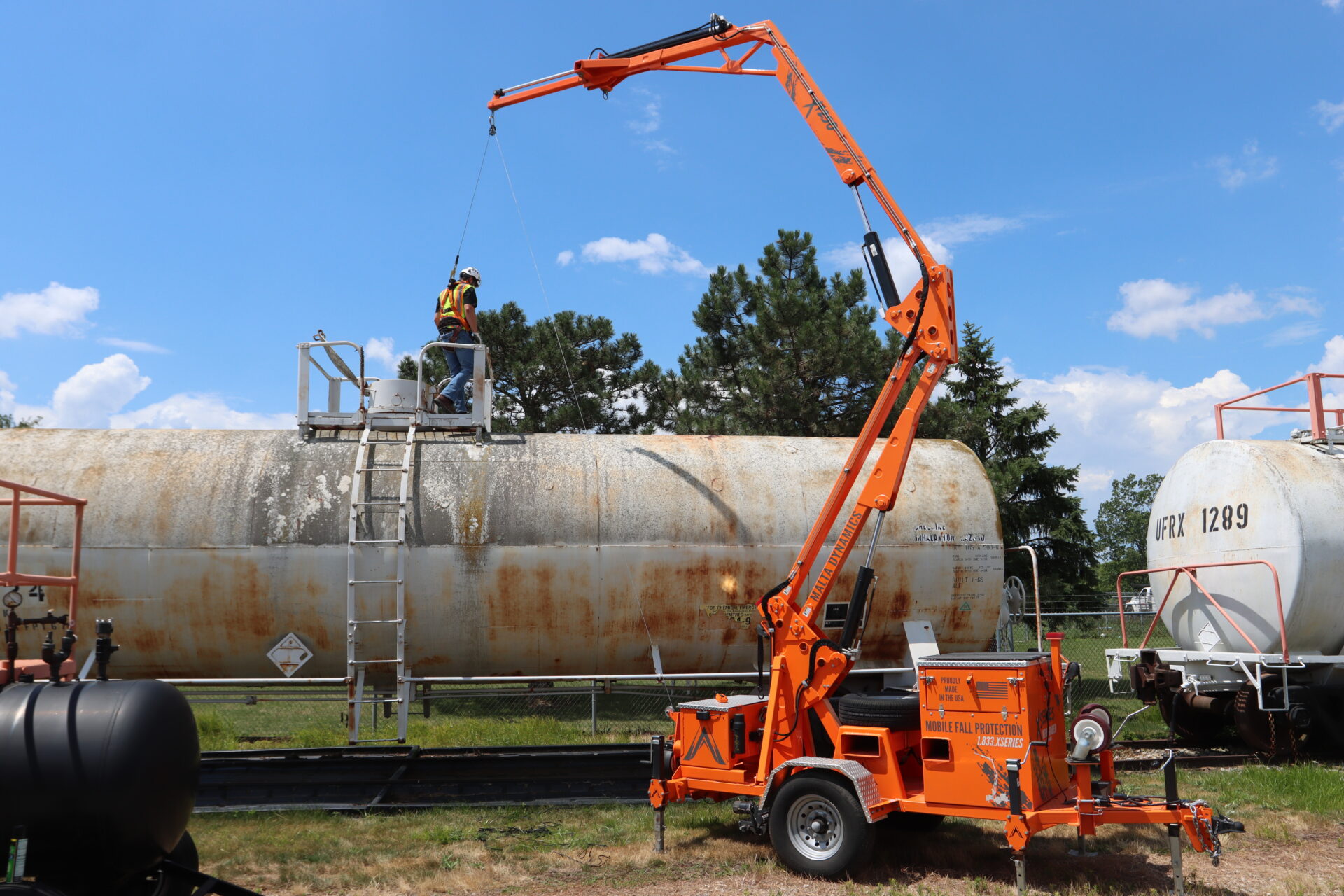 Fall Protection Unit, Trailer-Mounted - Image 3